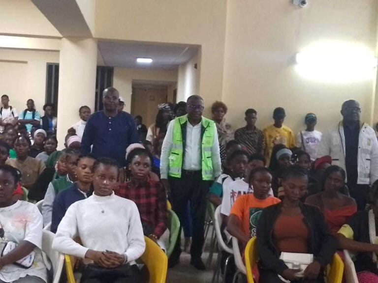 Cameroun – Stage de vacances : La mairie de Douala 3ème accueille 967 jeunes