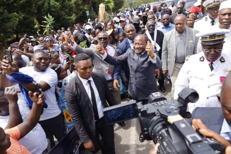 Théodore Datouo : De l&rsquo;accueil triomphal à Tonga au méga meeting de gratitude à Bafoussam